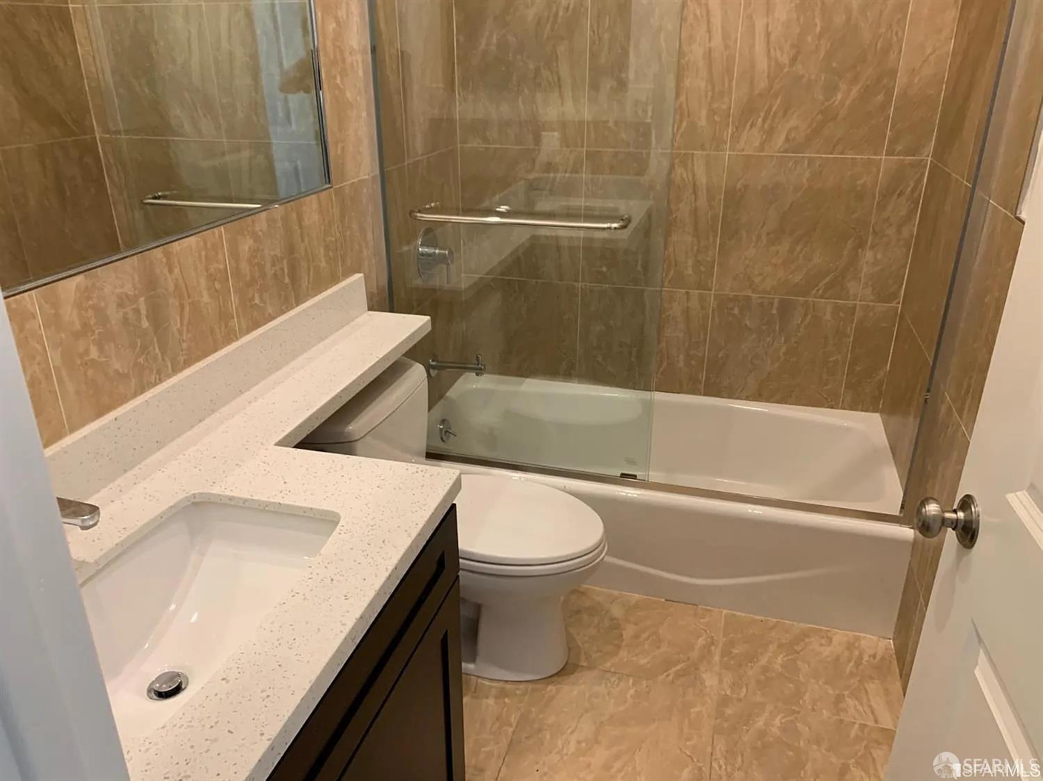 1651-1655 Oak Street