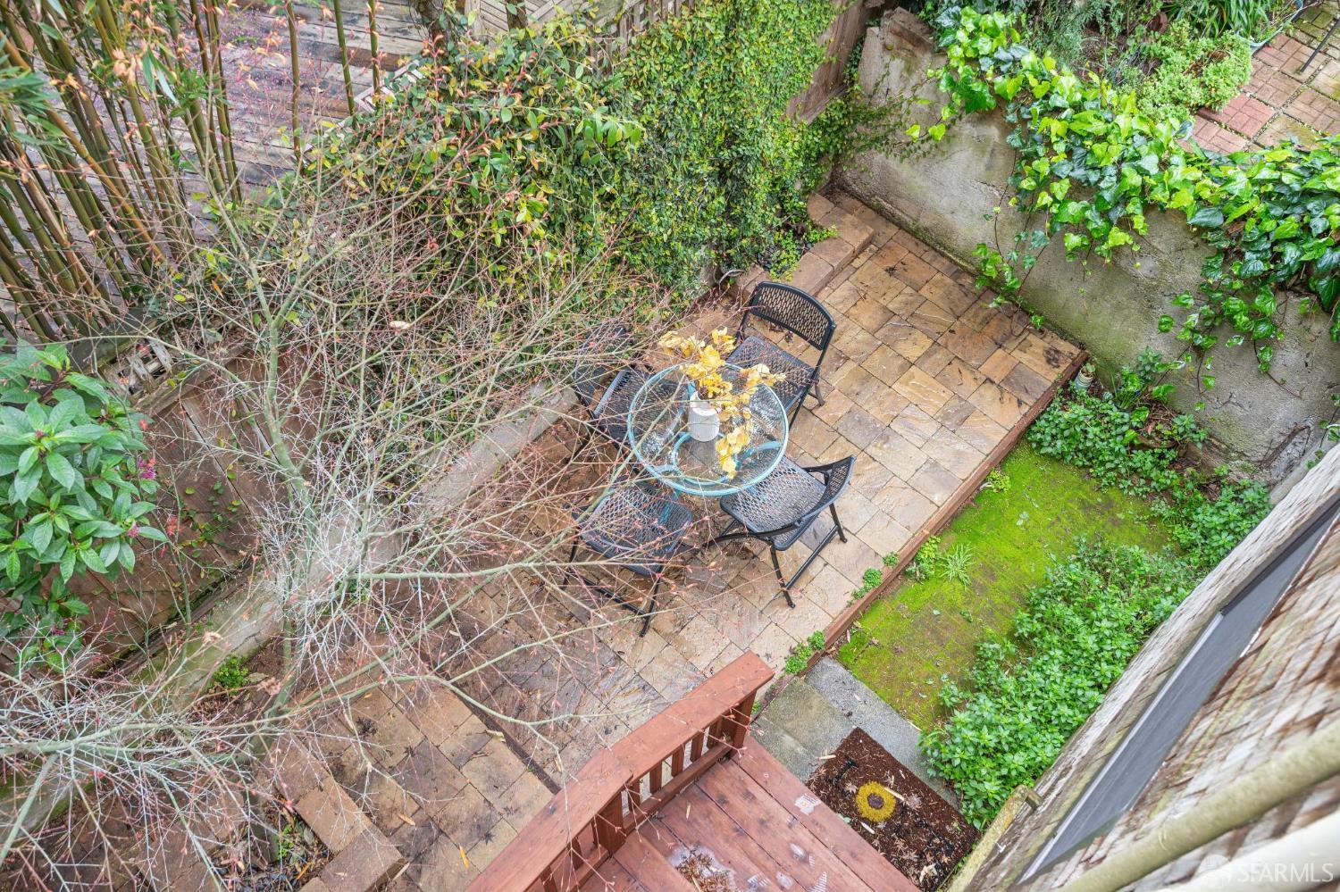 606 Elizabeth Street Unit: 1/2