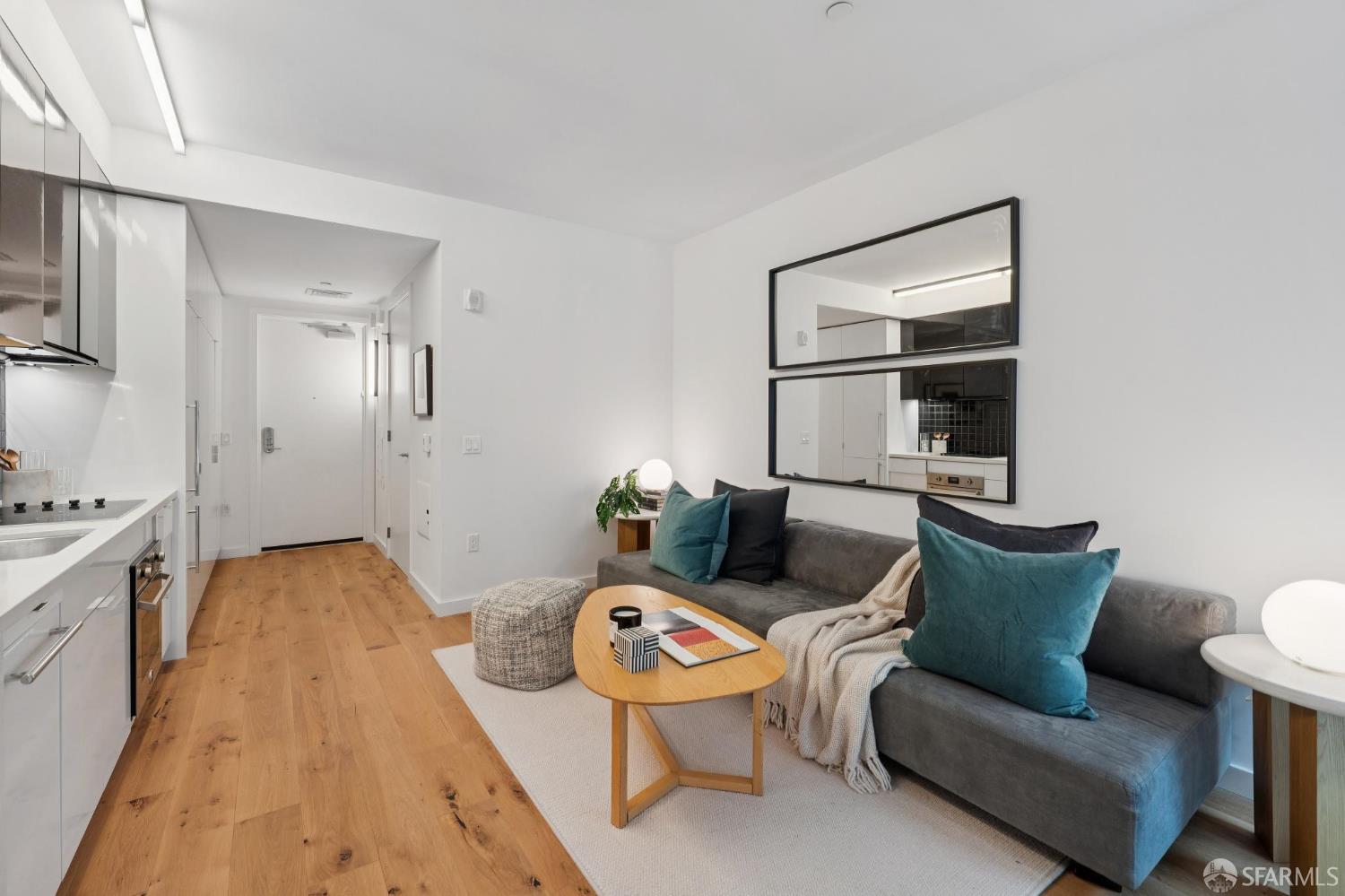 388 Fulton Street # 204