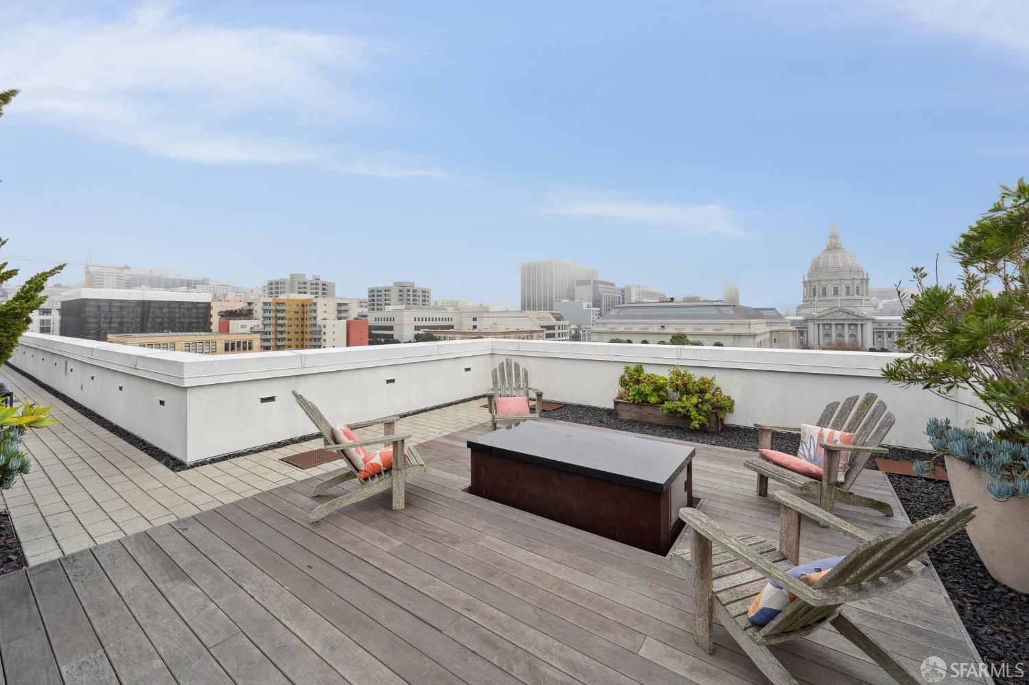 388 Fulton Street # 204