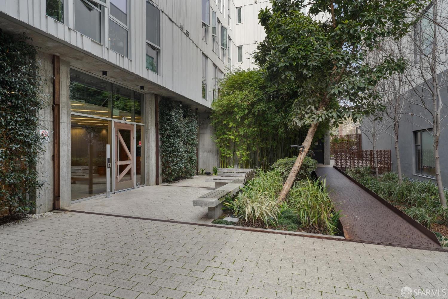 388 Fulton Street # 204