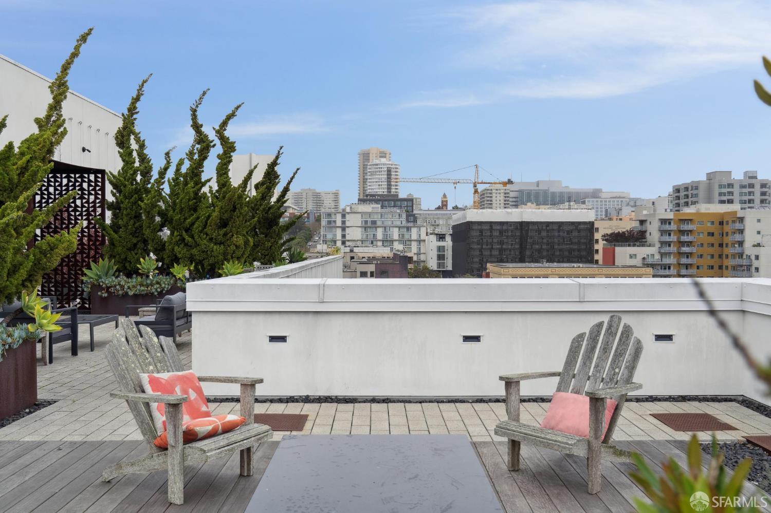 388 Fulton Street # 204