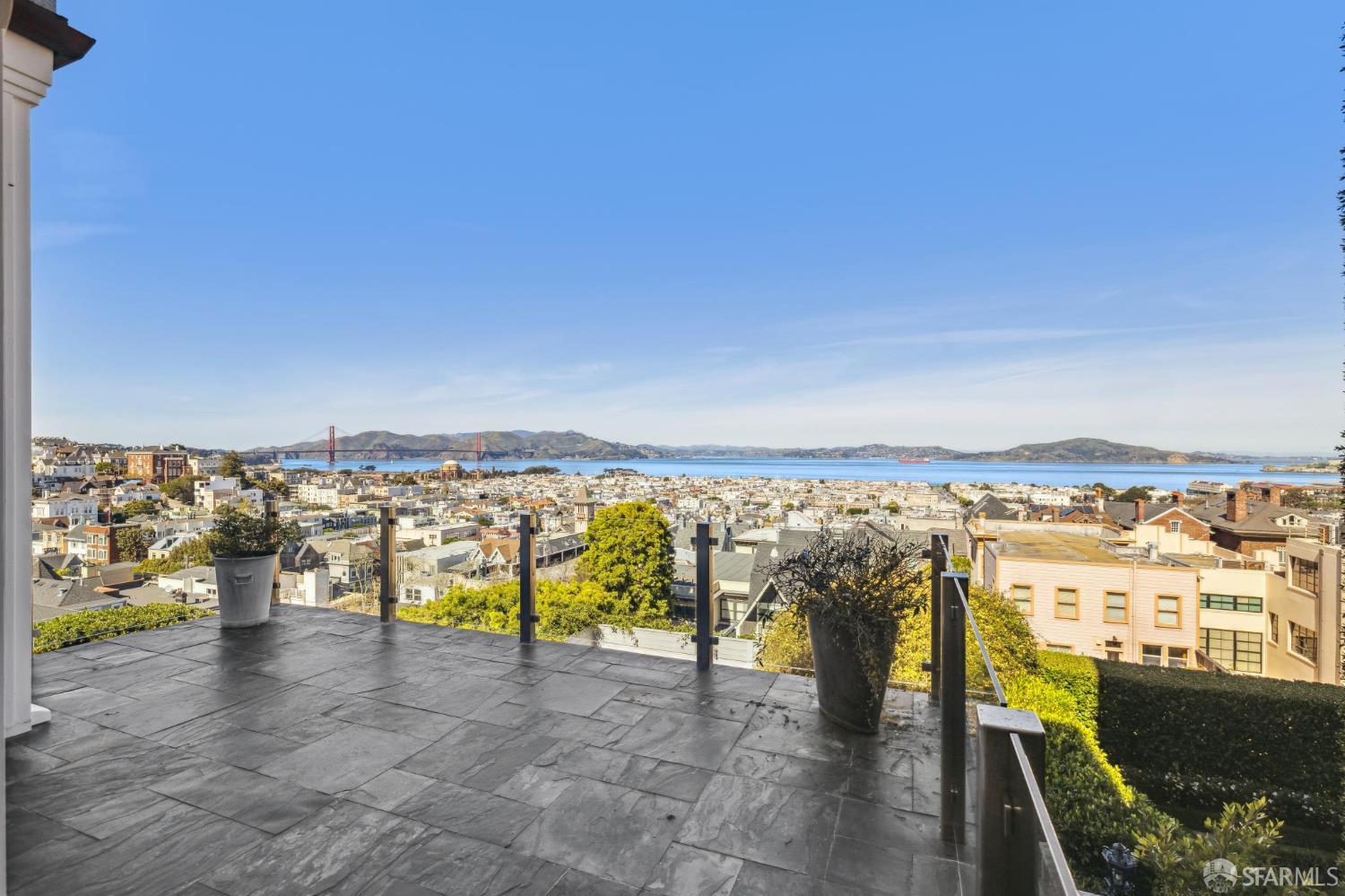 2336 Broadway Street