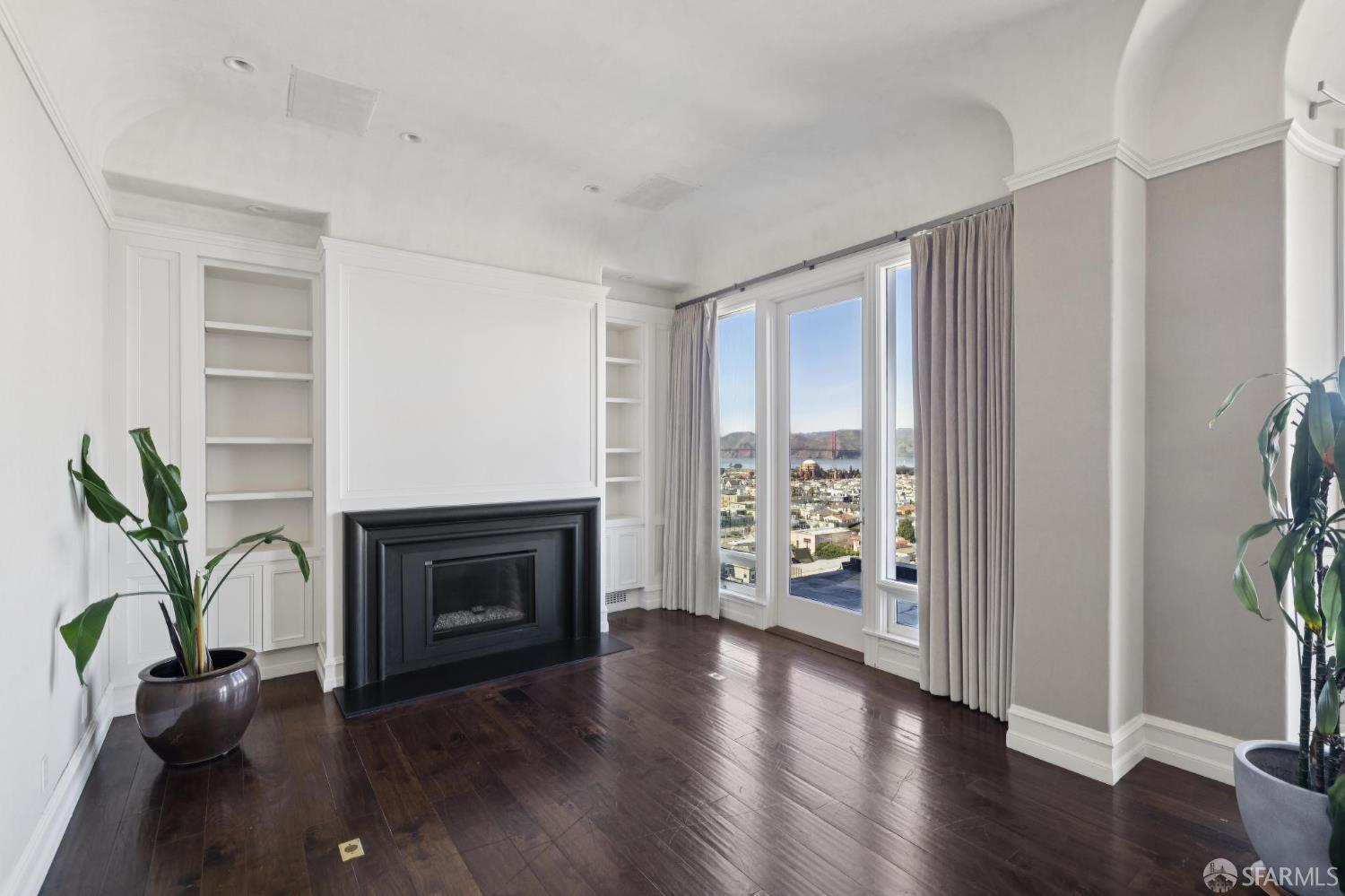 2336 Broadway Street