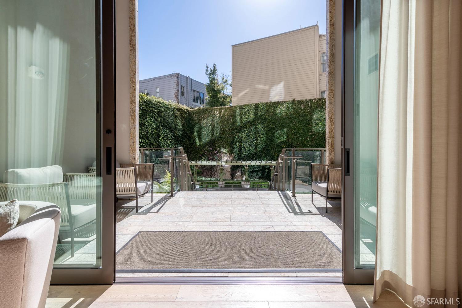 875 California Street # 506