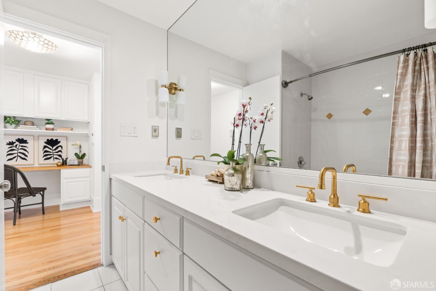 1818 Broadway Street # 206