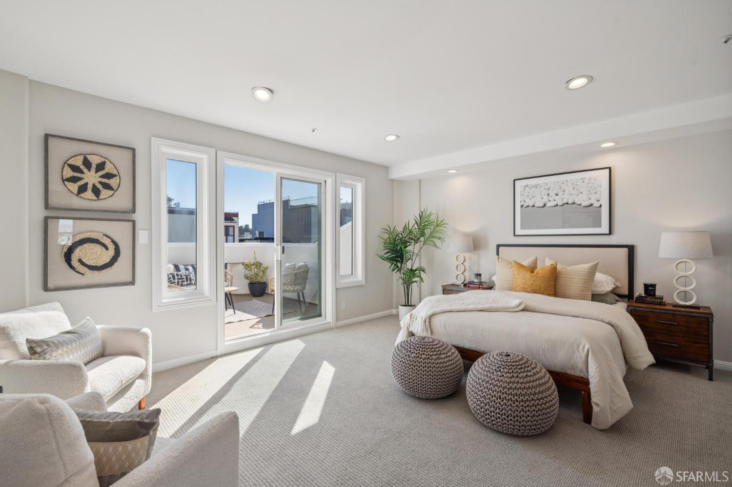 548 Duncan Street # 201