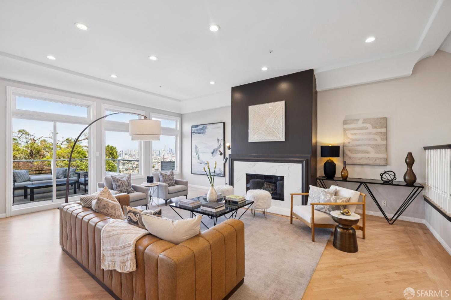548 Duncan Street # 201
