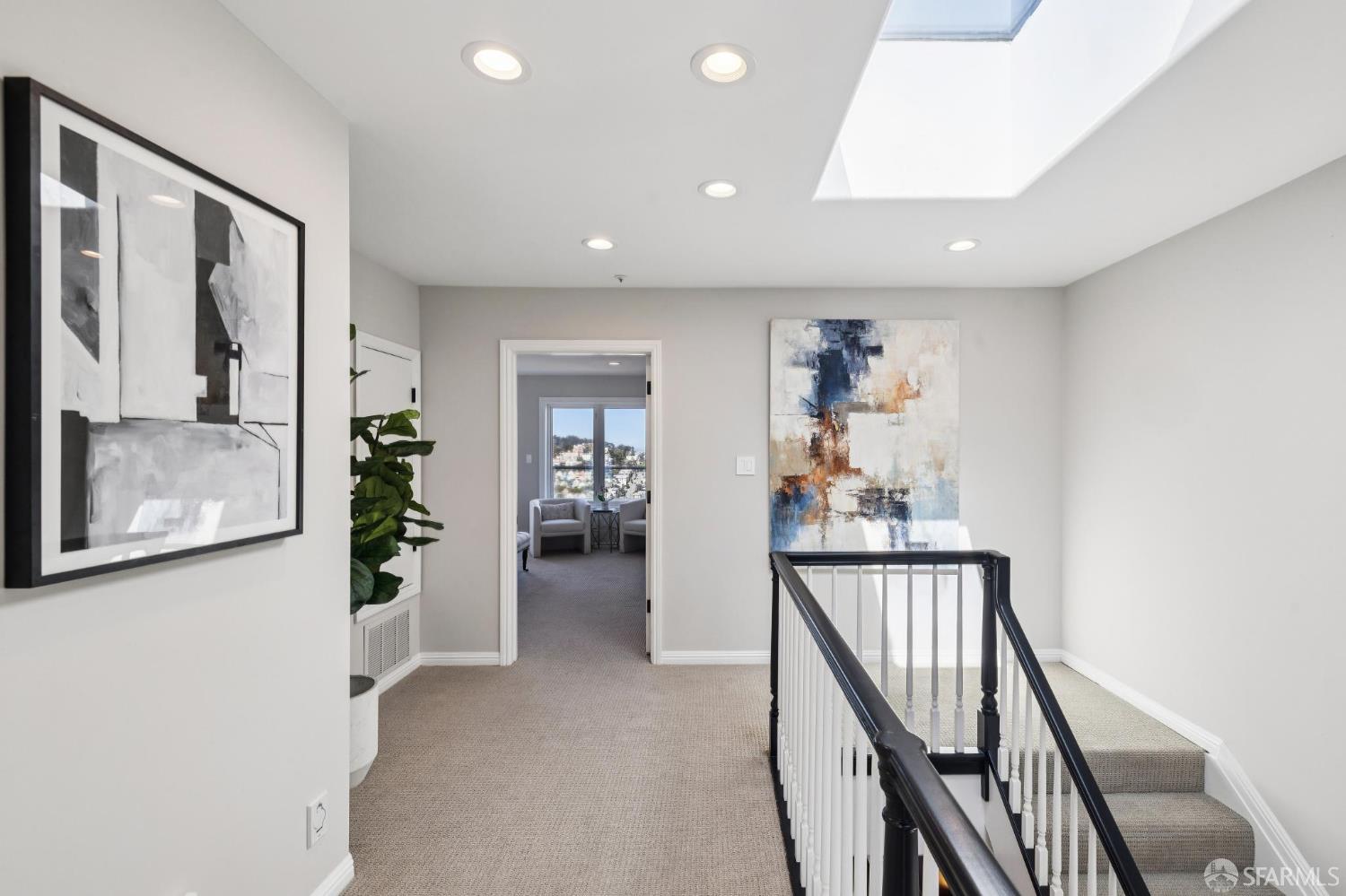 548 Duncan Street # 201