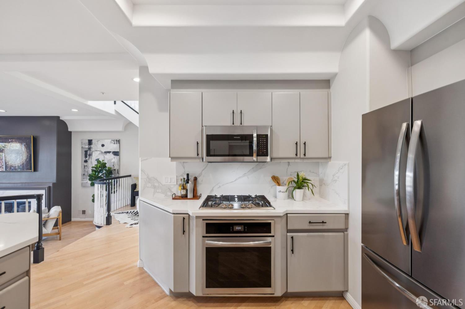 548 Duncan Street # 201