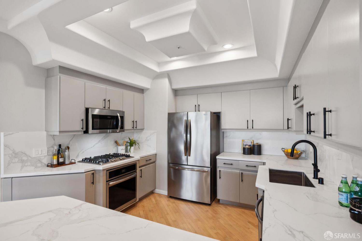 548 Duncan Street # 201