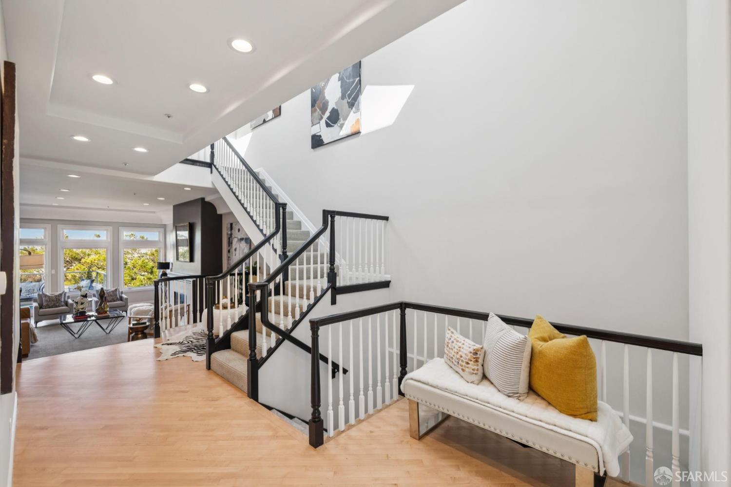 548 Duncan Street # 201