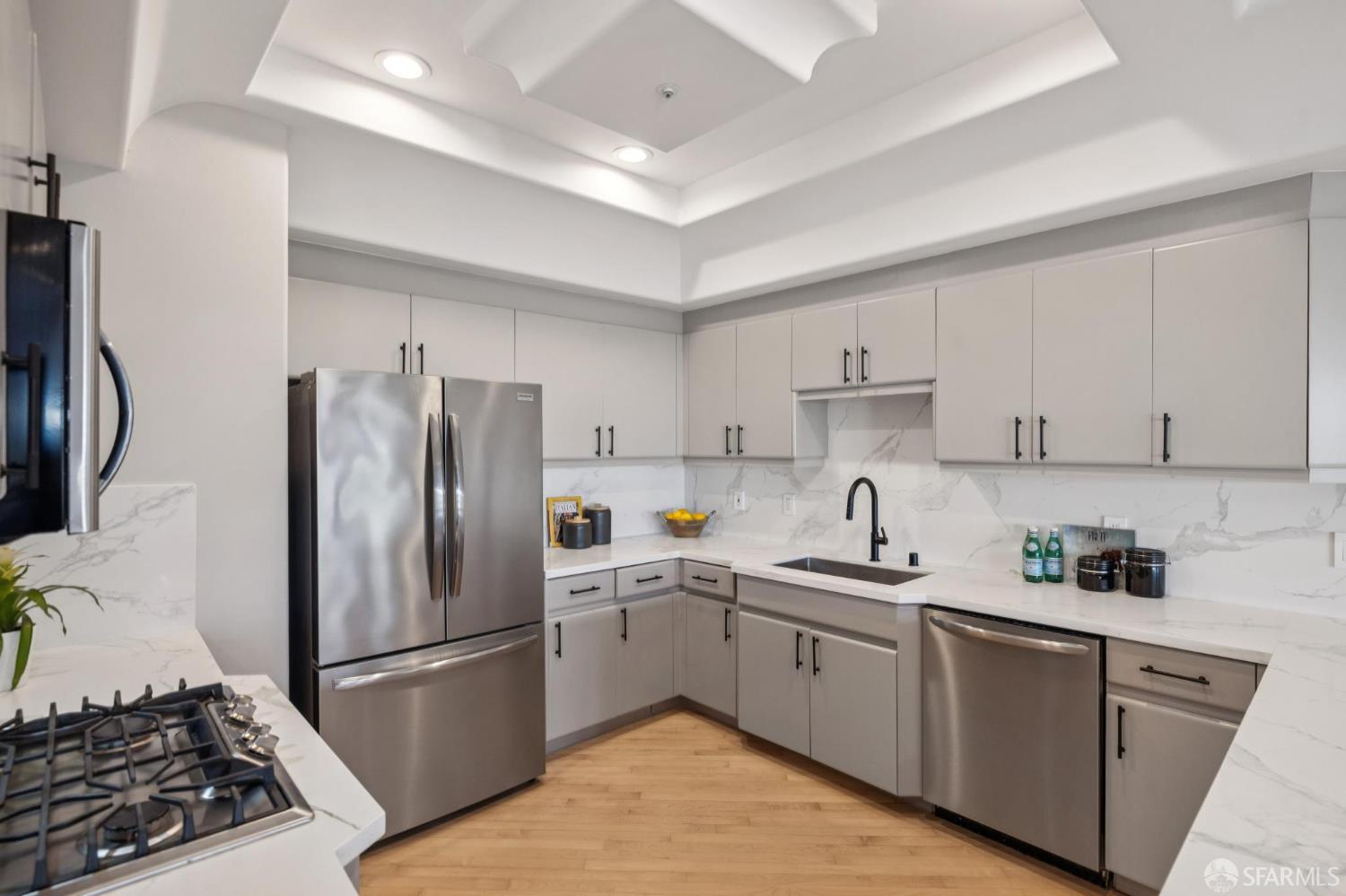 548 Duncan Street # 201