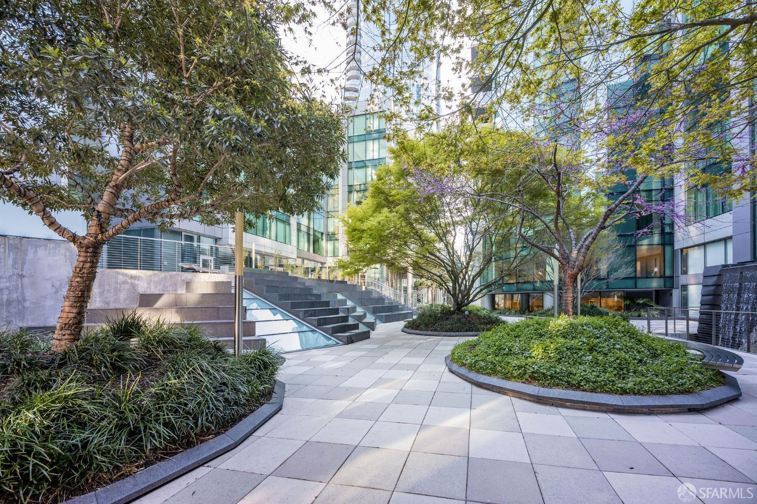 338 Spear Street # 14B