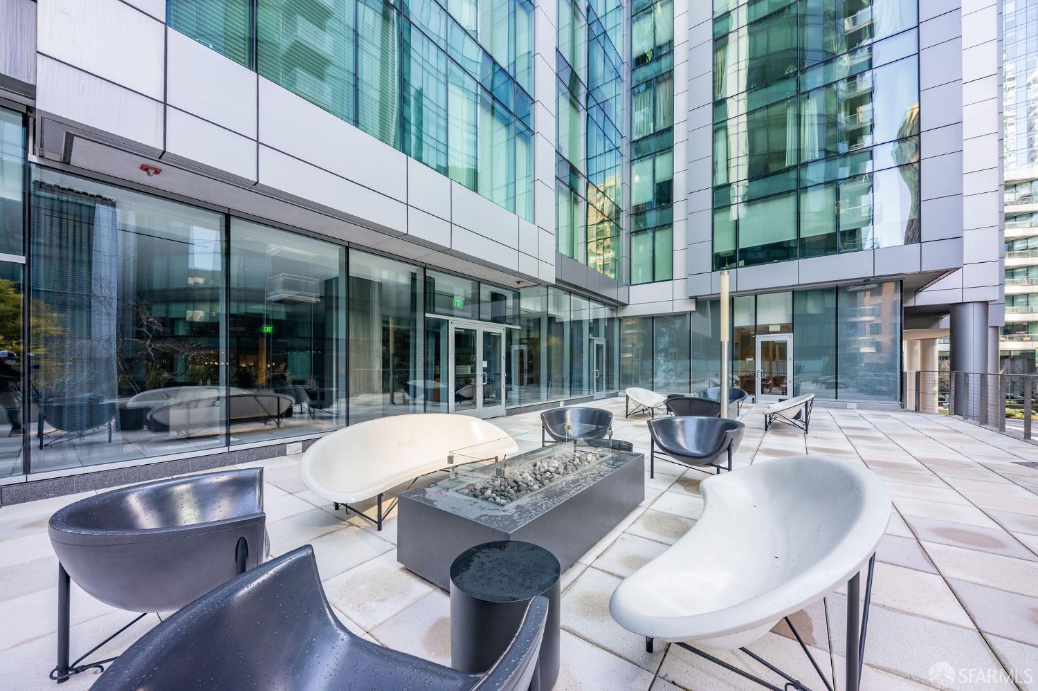 338 Spear Street # 14B