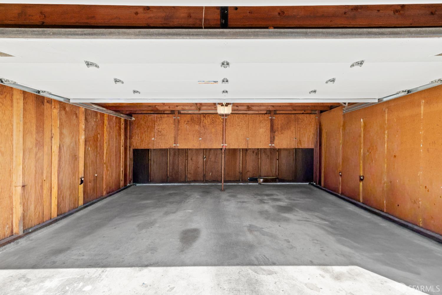 37 Los Altos Square