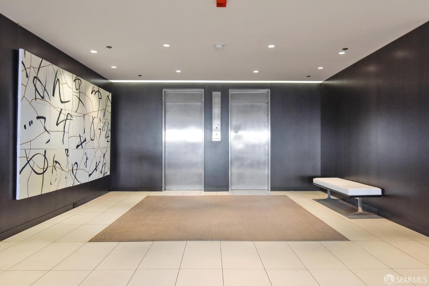 999 Green Street # 2404