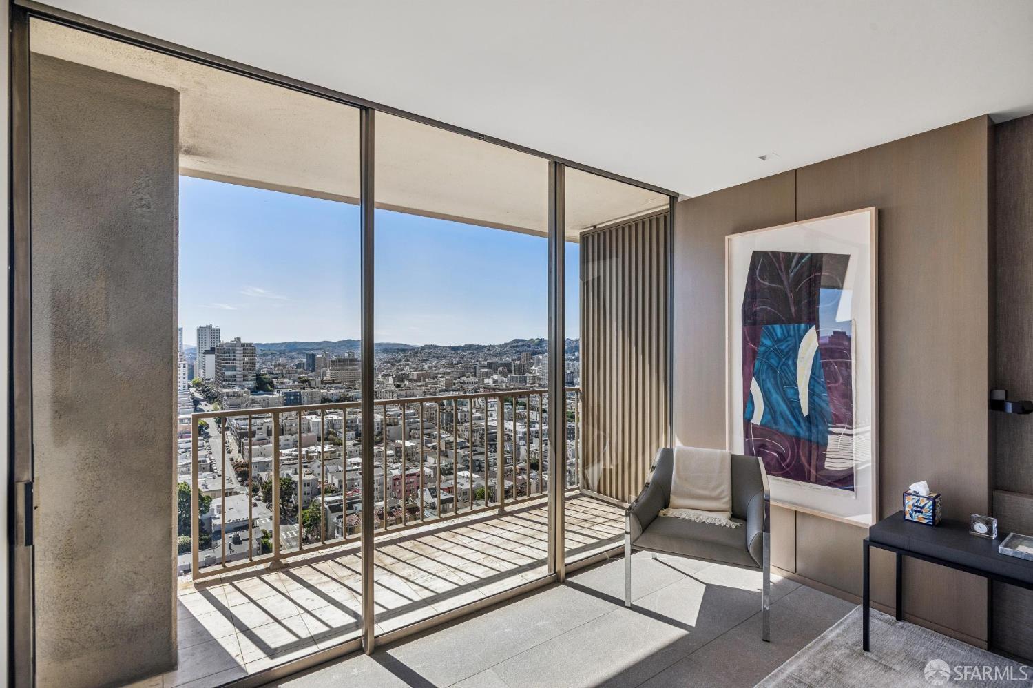 999 Green Street # 2404