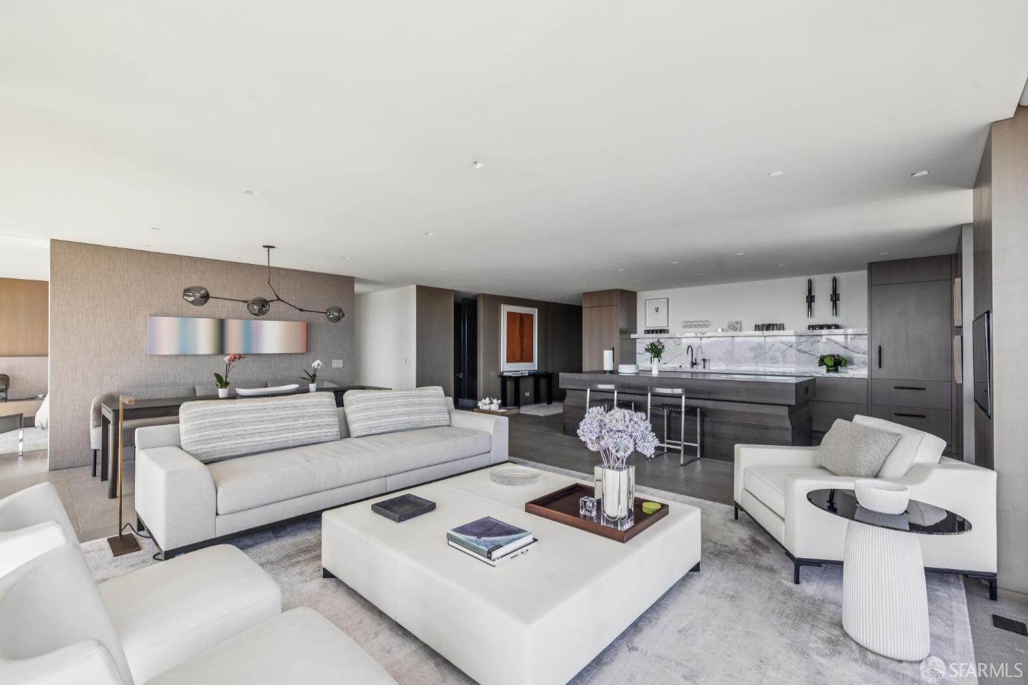 999 Green Street # 2404
