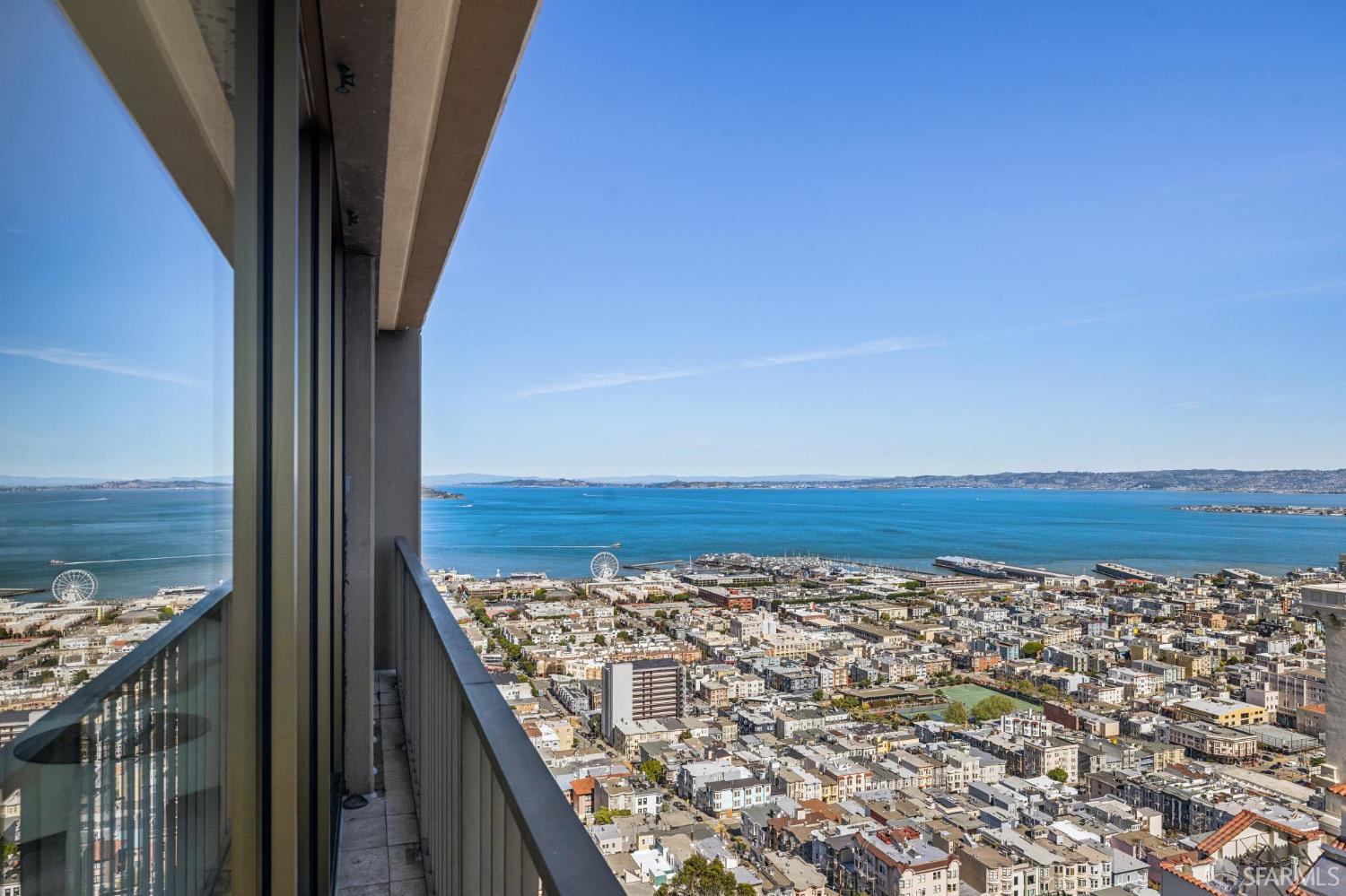 999 Green Street # 2404