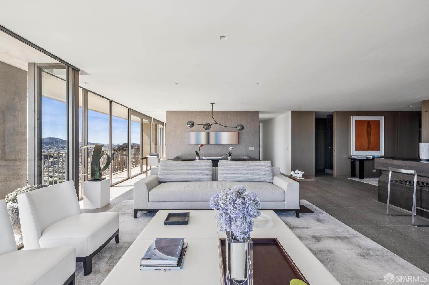 999 Green Street # 2404