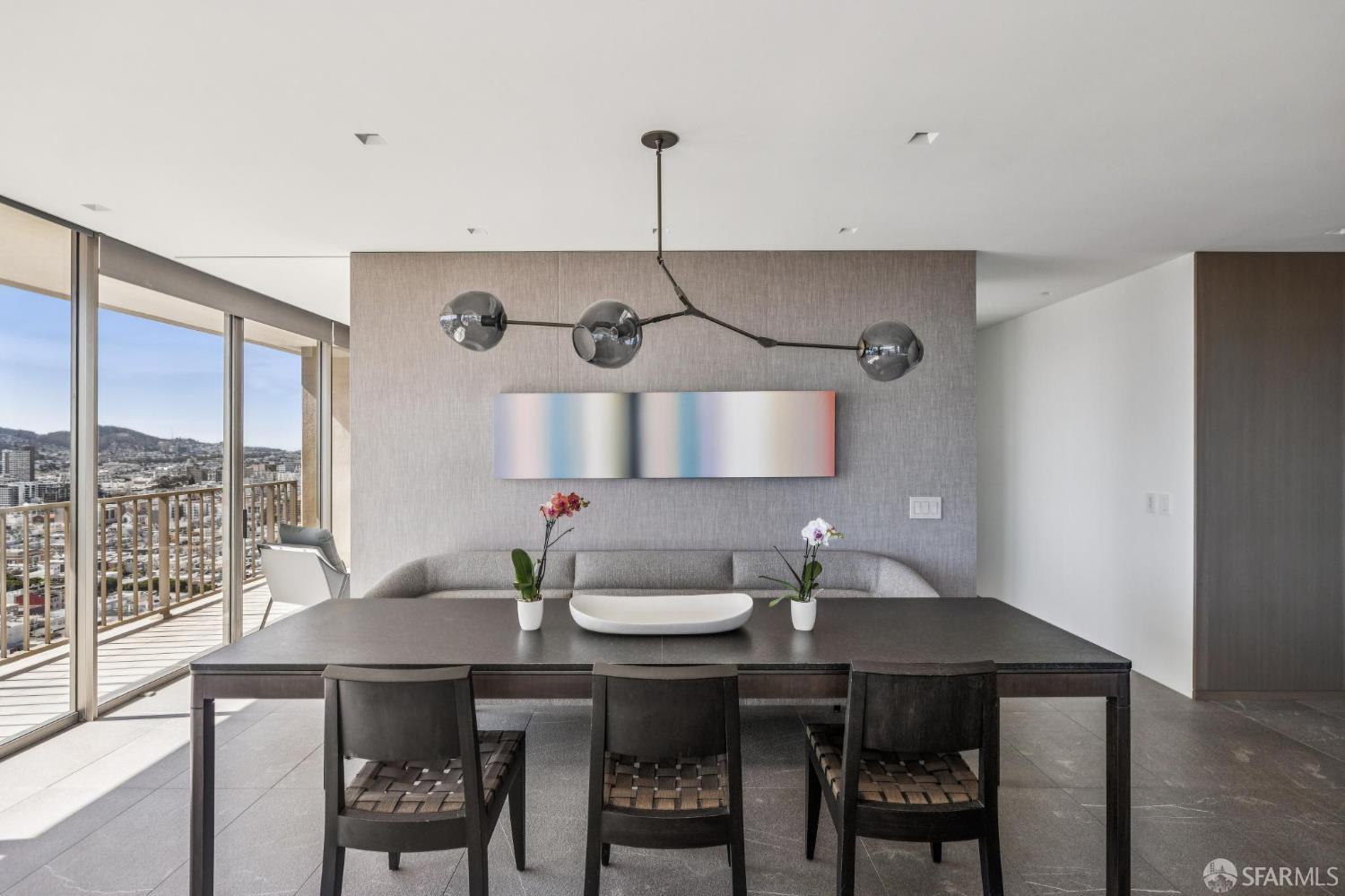 999 Green Street # 2404