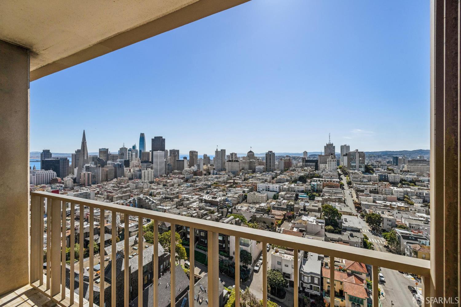 999 Green Street # 2404