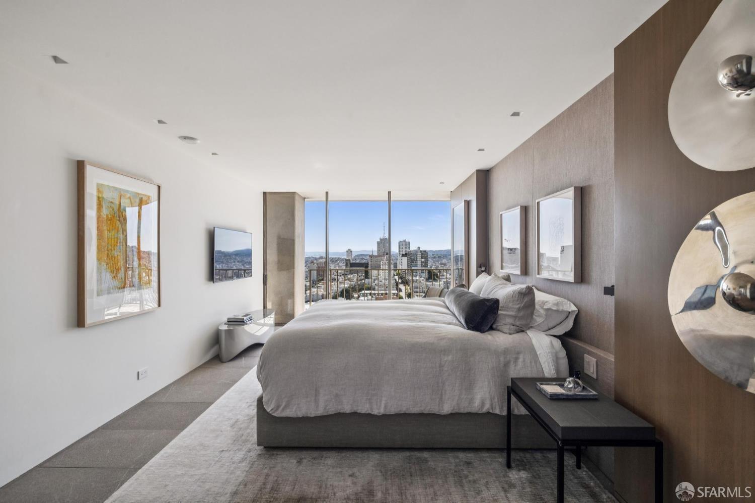 999 Green Street # 2404