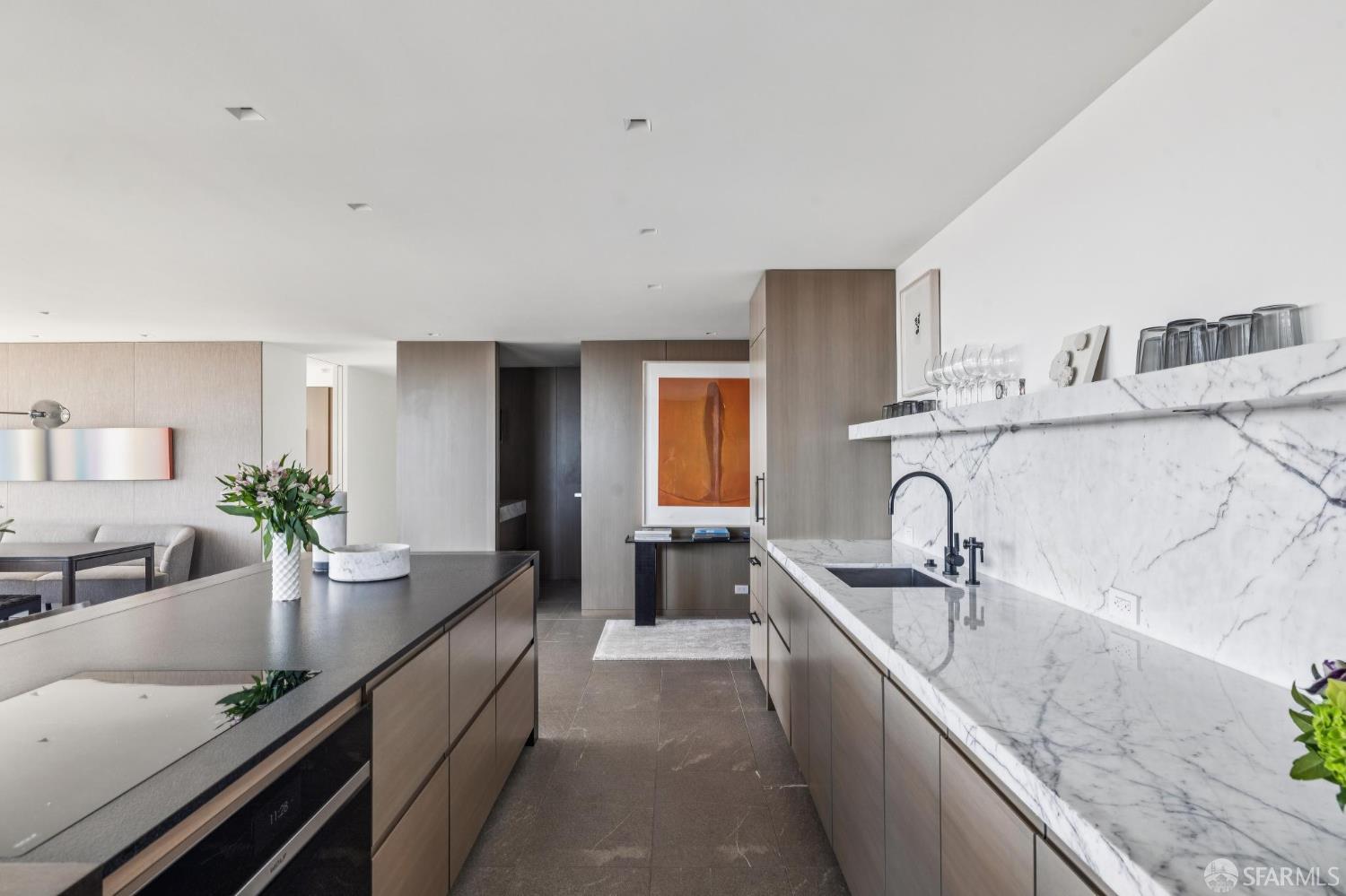 999 Green Street # 2404