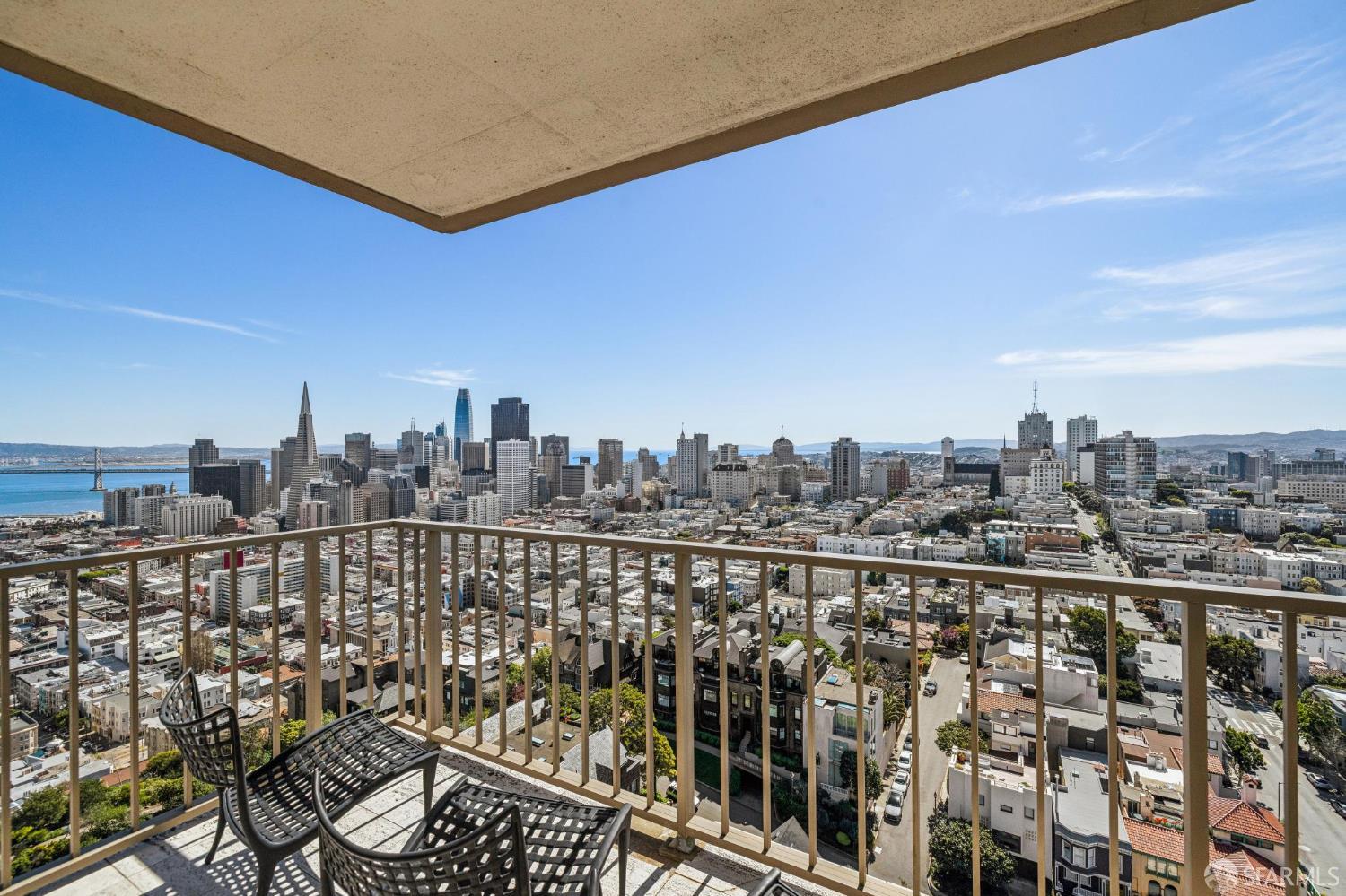 999 Green Street # 2404