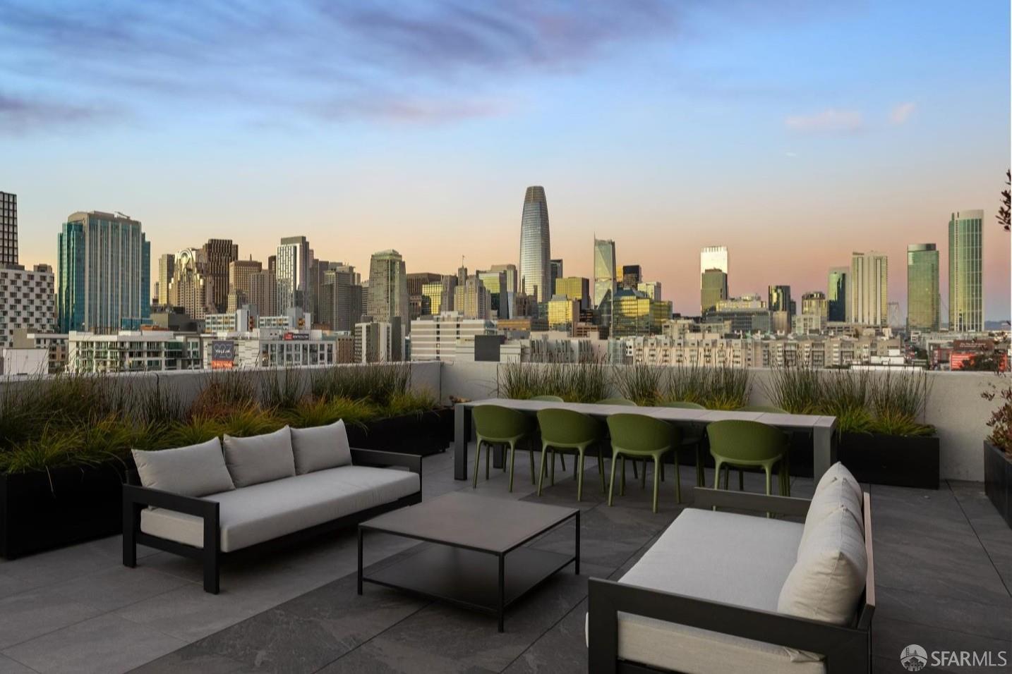 988 Harrison Street Unit: CG2
