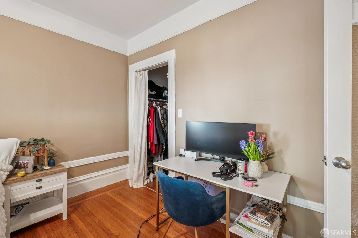 2870 Sacramento Street