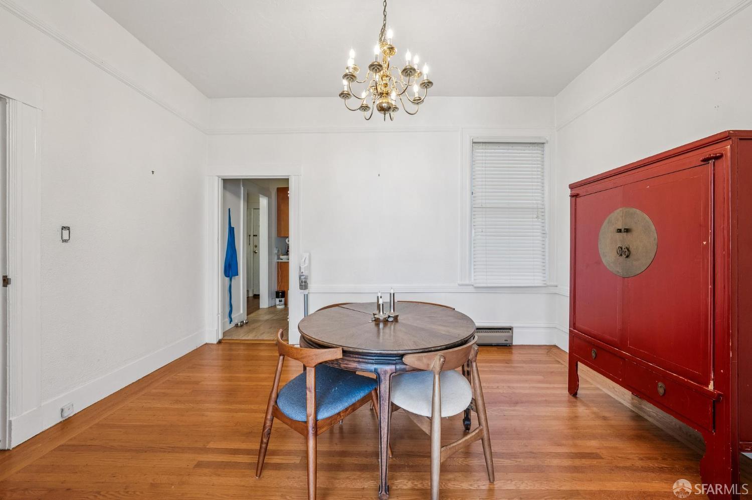 2870 Sacramento Street