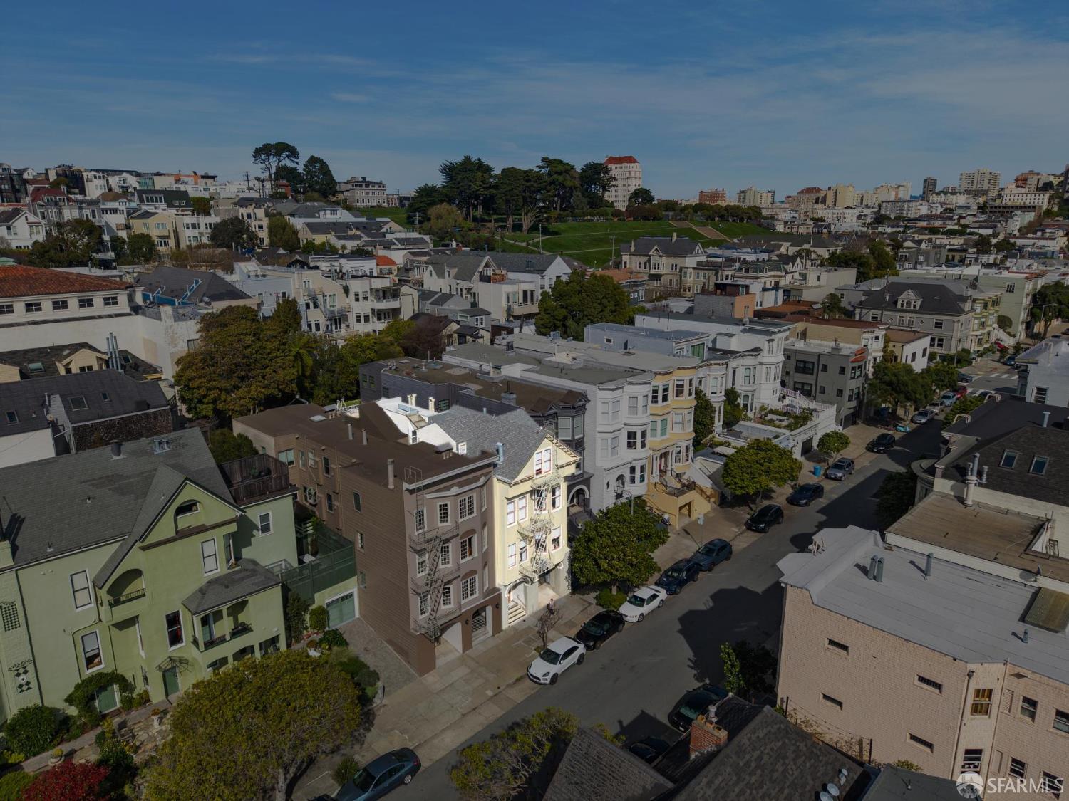 2870 Sacramento Street