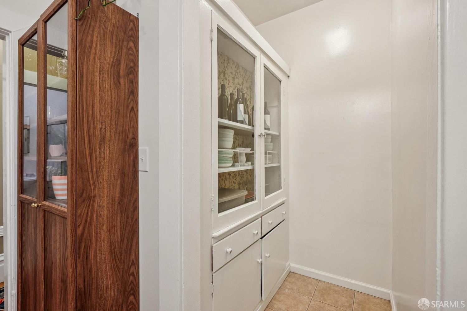 2870 Sacramento Street