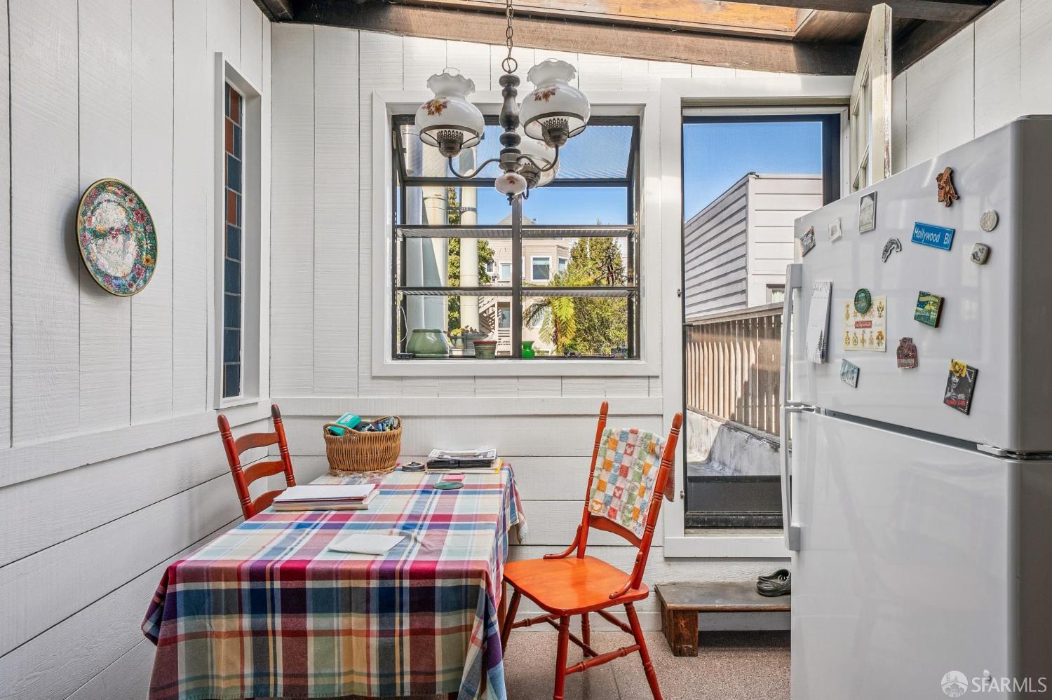 2870 Sacramento Street