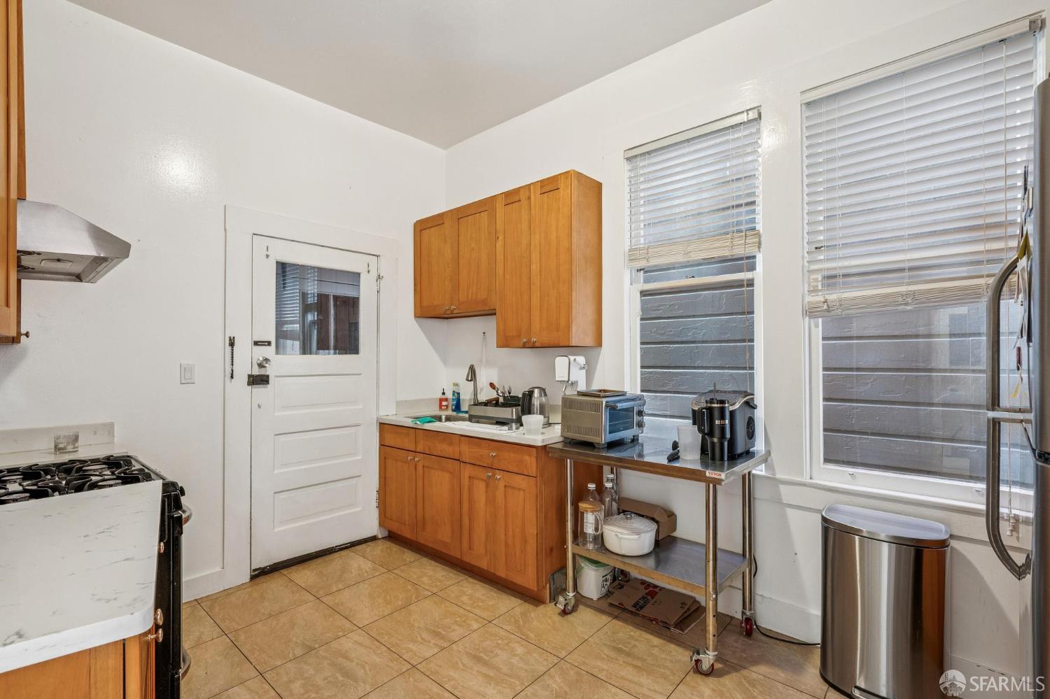 2870 Sacramento Street