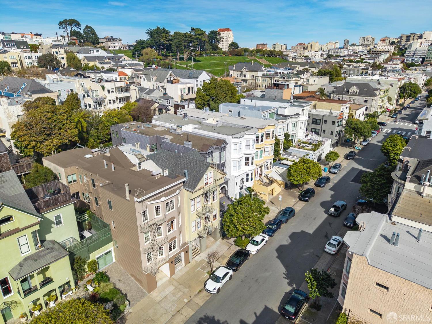 2870 Sacramento Street