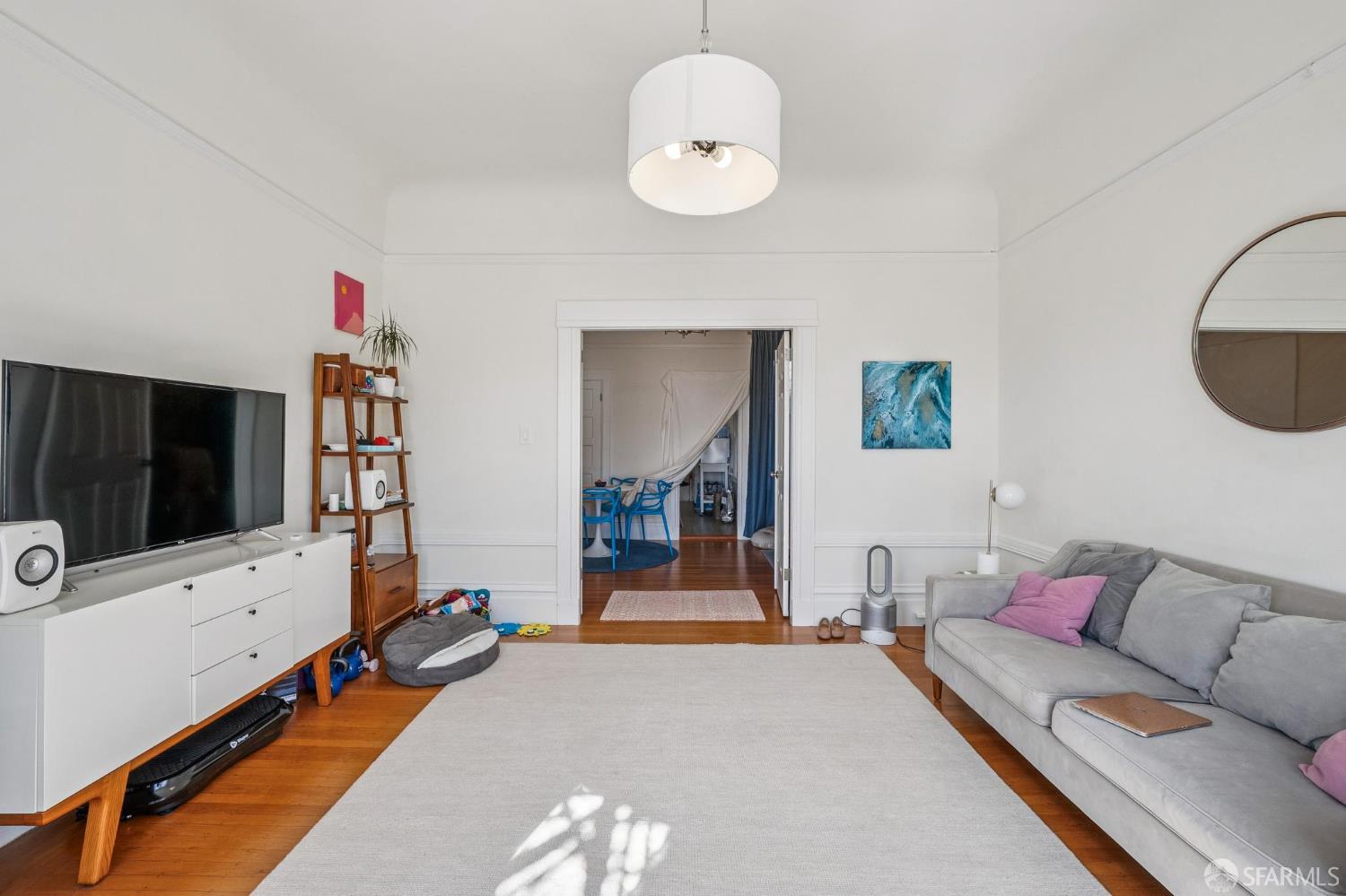 2870 Sacramento Street