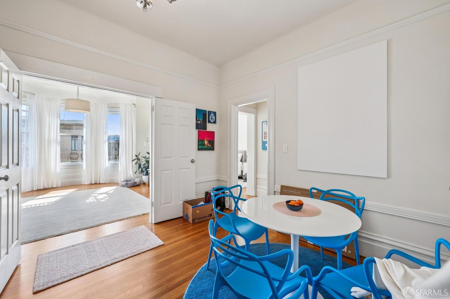 2870 Sacramento Street