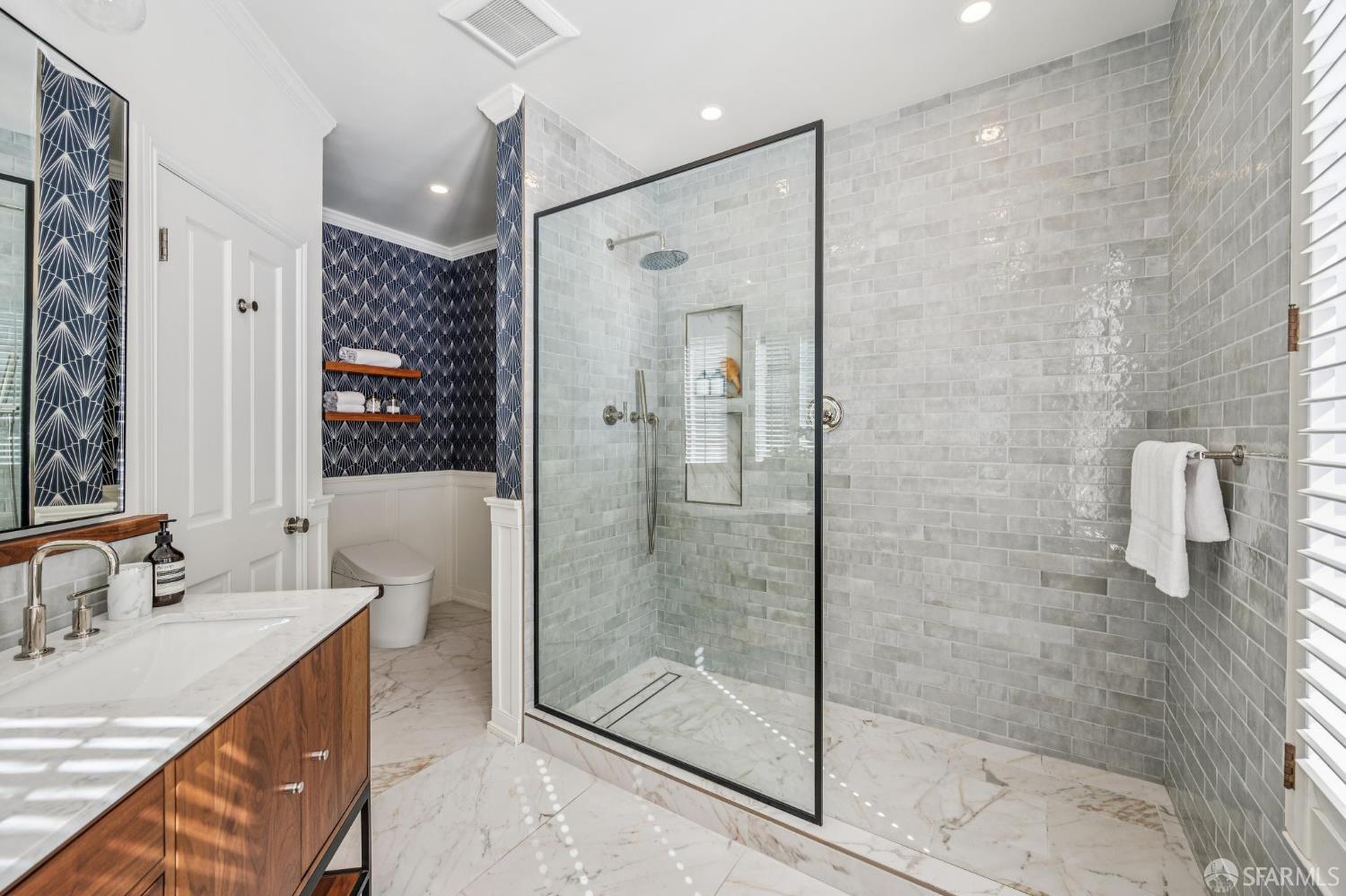 2639 Greenwich Street