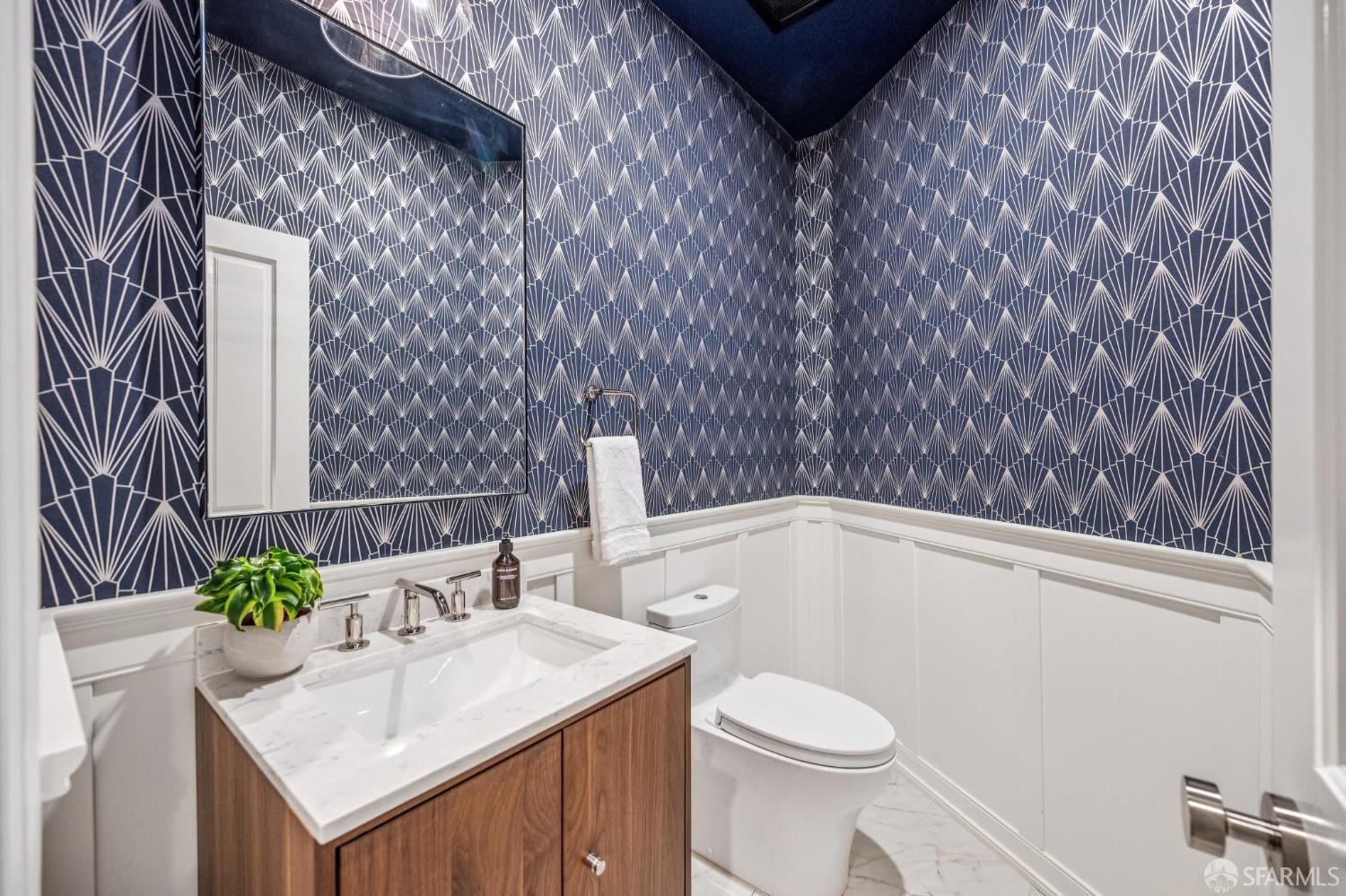 2639 Greenwich Street