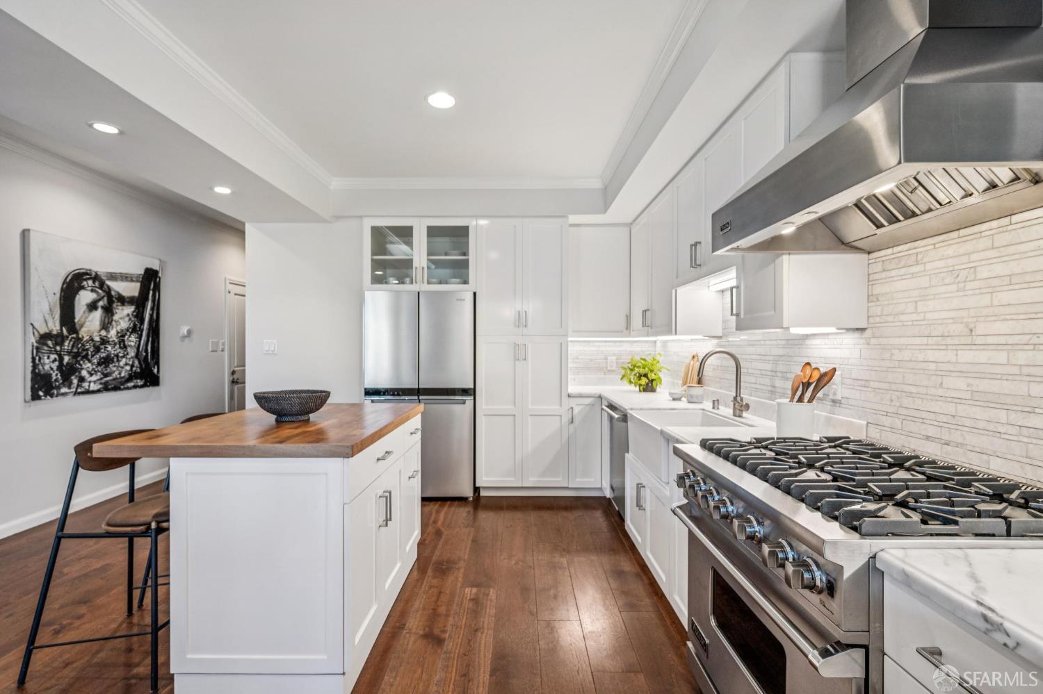 2639 Greenwich Street