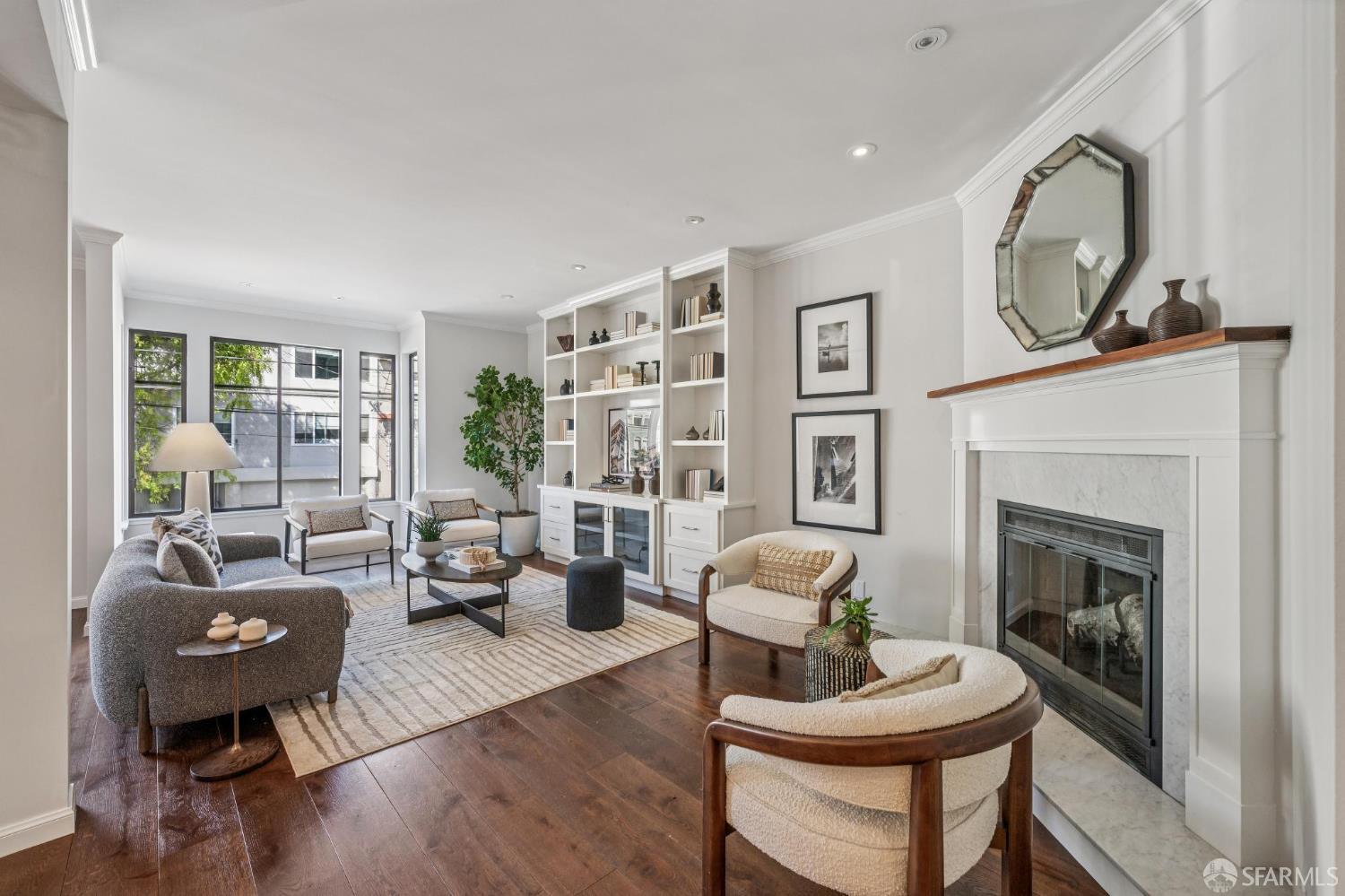 2639 Greenwich Street