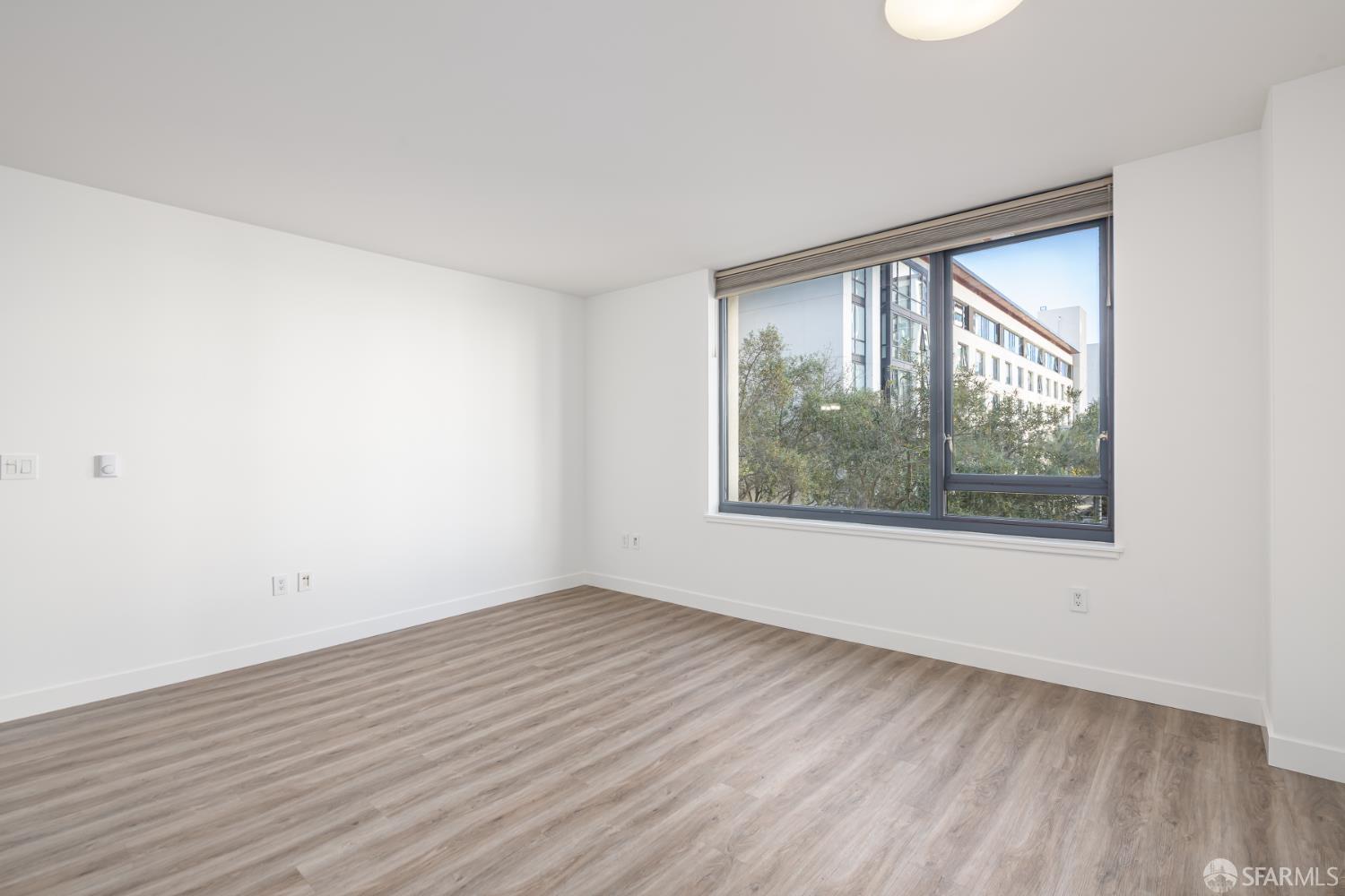 250 King Street # 544