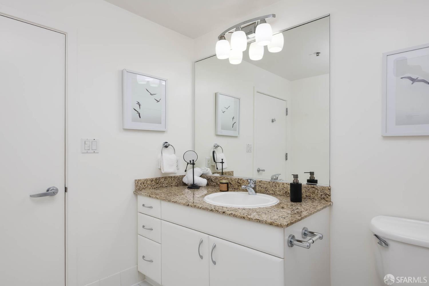 250 King Street # 544