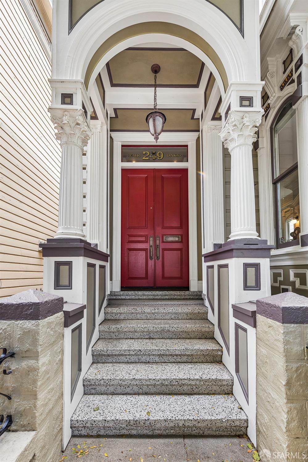 249 Fair Oaks Street