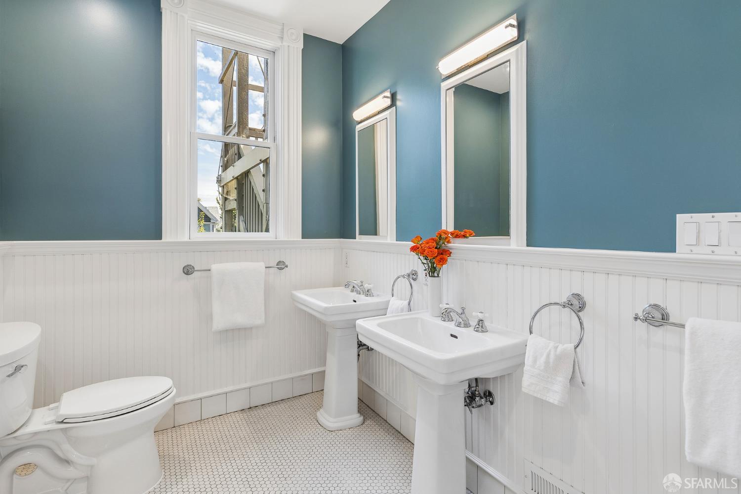 249 Fair Oaks Street