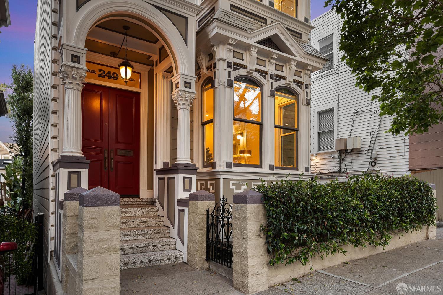 249 Fair Oaks Street