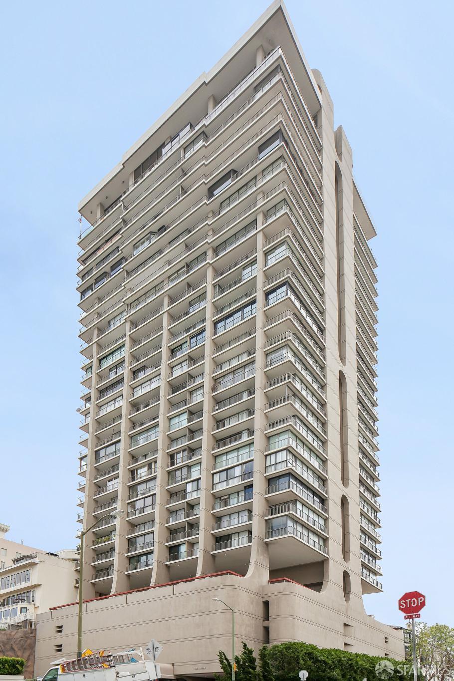 999 Green Street # 2605